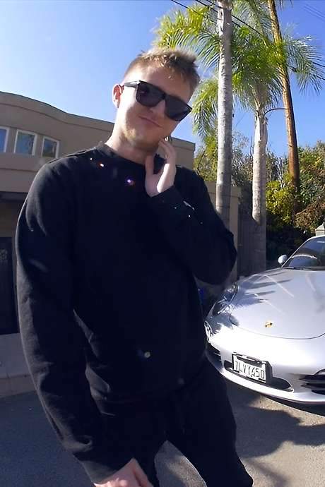    The creation of Vald’s second studio album in Los Angeles : XEU  